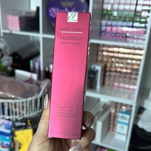 Estée Lauder $68msrp Super Pomegranate Radiant Energy Milky Lotion